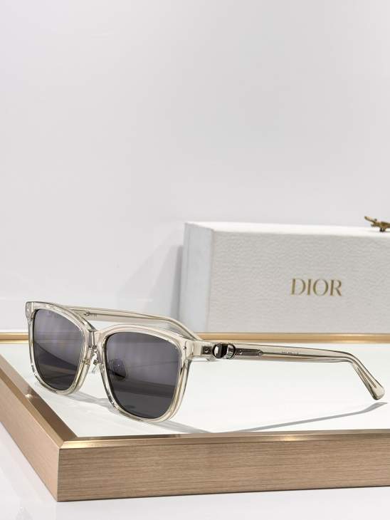 Picture of Dior Sunglasses _SKUfw75975516fw